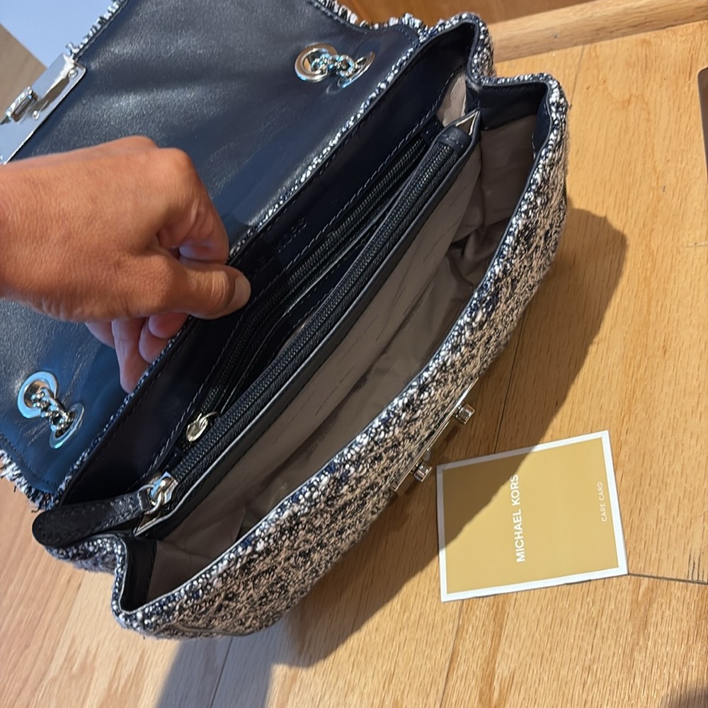 Michael Kors Sloan Large Admiral Tweed Shoulder Bag Navy Blue silver chevron - Picture 12 of 16